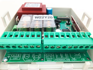 Ηλεκτρονικός πίνακας ελέγχου με ενσωματωμένο δέκτη και κουτί για μοτέρ συρόμενων θυρών 230Vac AUTOTECH S5060 - Next Systems